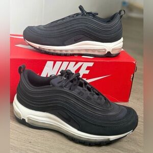 Nike Men's Black and White Air Max 97 Sneakers
